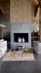  Une cheminée moderne dans une maison ancienne à Grosrouvre
