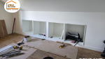  rénovation chambre Bassin Genevois, optimisation espace chambre, décoration intérieure cosy, rangements sur mesure Haute-Savoie, peinture murale apaisante