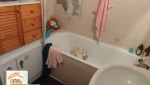 La Maison des Travaux Moûtiers, salle de bain abîmée humidité, douche paroi vitrée Savoie, carrelage salle d’eau moderne, meuble vasque neuf