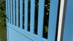 Portail PVC bleu ciel
