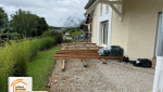 terrasse composite Mercury, création terrasse Savoie, courtier en travaux extérieur, La Maison des Travaux Albertville, terrasse moderne durable