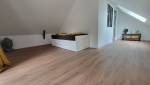 Chambre 1 terminée – Lumière naturelle et ambiance cosy