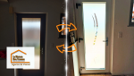 Remplacement d’une ancienne porte en bois par une porte PVC blanche moderne et lumineuse, posée avec soin pour une finition parfaite.