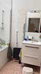 Meuble vasque à l’étage après rénovation de salle d’eau