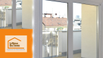 Optimisez la luminosité de votre pièce grâce à une nouvelle baie vitrée installée par La Maison Des Travaux Marmande. Un choix idéal pour allier design et isolation.