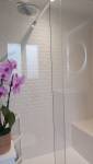 Douche à l'italienne blanche
