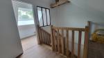 Escalier sur-mesure terminé – Accès harmonieux aux combles à Bruz