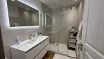 Salle de bain moderne La Maison Des Travaux Nimes