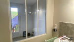 APRES - Création d'une verrière en aluminium dans une salle de bain