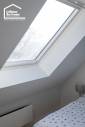 Aménagement d’une petite chambre avec grand Velux