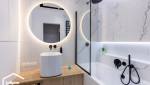 Une salle de bain avec baignoire