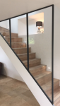 Escalier verrière : faire entrer la lumière au cœur de votre intérieur