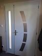 Rénovation de menuiserie avec pose d'une porte d'entrée isolante vue intérieure - Lagnieu 01150