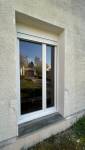 Transformation d’une fenêtre en porte-fenêtre avec volet roulant près de Troyes avant 