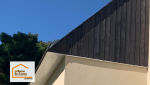 Travaux extérieurs à Quimper incluant nettoyage et rénovation du bardage et des façades pour une maison plus moderne et durable.