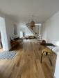 Salon et escalier après rénovation (Caen 14000)