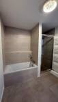 douche et baignoire 