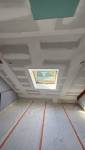 Rénovation de maison près de Vigneux-de-Bretagne : isolation sous toiture, VMC, PAC air/air et peinture pour un meilleur confort peinture