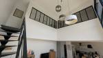 Espace de vie séparé de la mezzanine