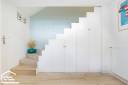 Escalier sur mesure avec rangements intégrés