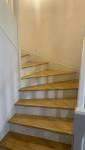 Escalier rénové avec finition professionnelle par La Maison Des Travaux Bruz
