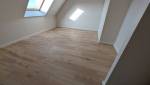 Chambre rénovée à l’étage – espace lumineux et modernisé à Plémy