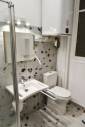 Salle de bain senior moderne et design