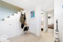 Rangements malins sous escalier