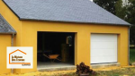Travaux de couverture pour un garage et atelier proche de Quimper : pose de la structure bois et préparation de la toiture garantissant solidité et conformité technique.