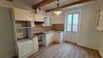 Cuisine blanche et bois La Maison Des Travaux Ales