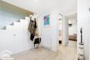 Rangements malins sous escalier