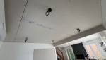 Implantation de spots intégrés au faux plafond 