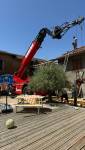 Intervention de levage pour la charpente lors de la transformation d’une grange en habitation à Voiron