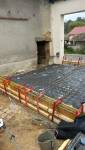 Préparation de la dalle et des fondations pour l’extension reliant la maison et la grange