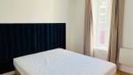 chambre appartement bleu