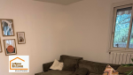     Rénovation des murs et modernisation d’un appartement à Aix-en-Provence : suppression des anciens revêtements muraux, lissage complet et finitions soignées pour créer un intérieur plus lumineux et plus contemporain.