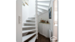 Escalier blanc 