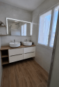 Rénovation de salle de bain avec pose d'un meuble vasque et d'un miroir LED - Pont d'Ain 01160