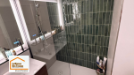 Avant / après d’une rénovation de salle de bain à Aix-en-Provence : remplacement de la baignoire par une douche moderne, modernisation des équipements et transformation complète de l’ambiance de la pièce.