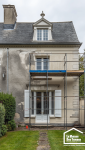 Façade de maison rénovée à Sarrau