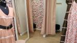 Rénovation d’un local commercial pour créer une boutique de vêtements dans l’Aube cabine d'essayage