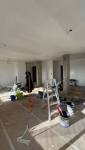Chantier de rénovation d'intérieur en cours à Écully (69130) avant l'installation du mobilier et des menuiseries sur mesure