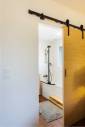 Porte coulissante en bois 