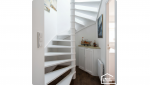 Escalier blanc 