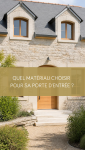 Porte d’entrée en bois d’une maison rénovée à Vannes