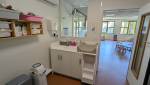 salle-change-micro-creche-renovee-olivet