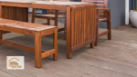 Détail des lames composites utilisées pour cette terrasse entre Brax et Agen, un revêtement apprécié pour sa résistance et son faible entretien.