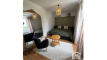 Chambre chaleureuse et lumineuse