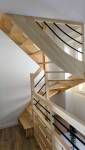 escalier sur-mesure gain de place pour accéder aux combles