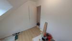 Chambre sous combles avec velux et parquet